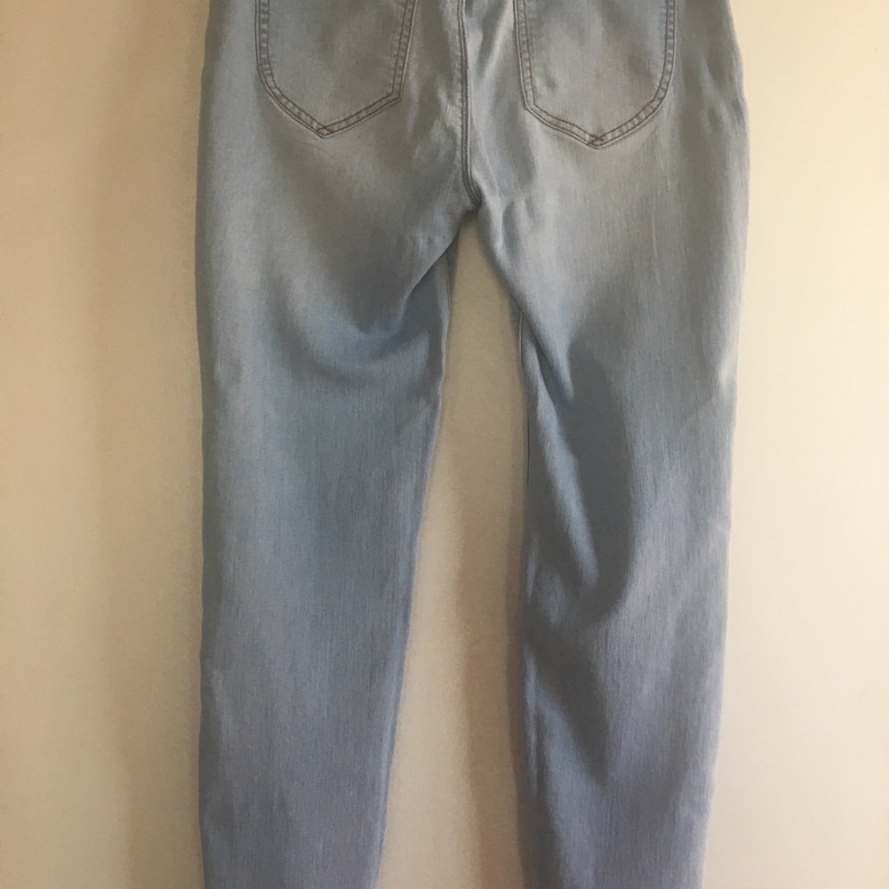 Blue Jean - Picture 2 of 3
